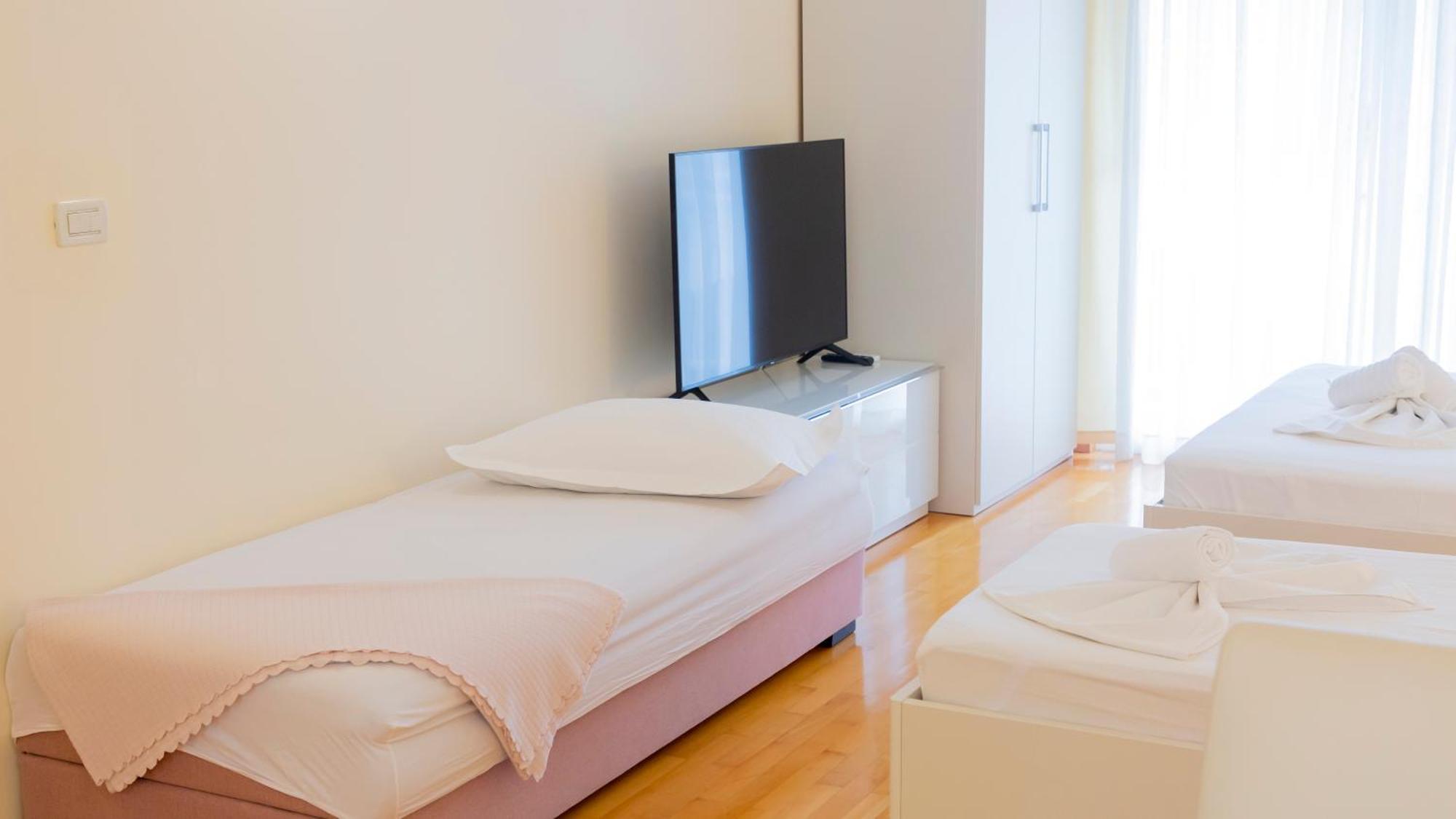 Baska Voda Apartments - Steps From The Beach, Free Parking, Central Location Eksteriør bilde