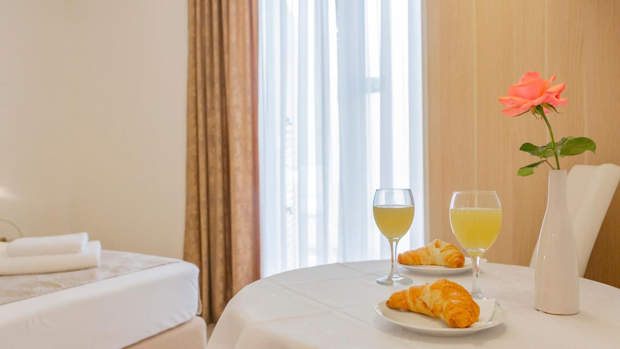 Baska Voda Apartments - Steps From The Beach, Free Parking, Central Location Eksteriør bilde