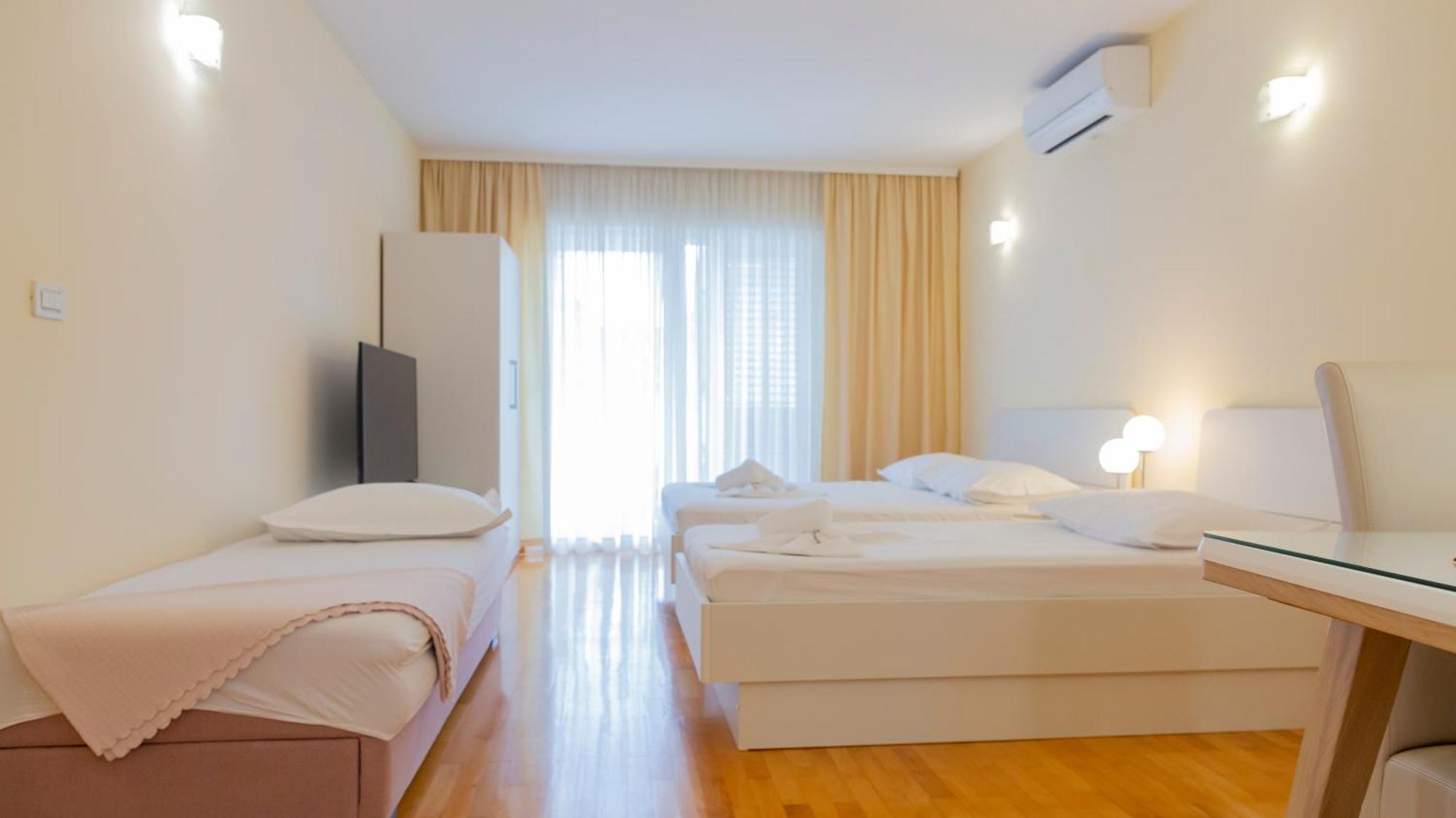 Baska Voda Apartments - Steps From The Beach, Free Parking, Central Location Eksteriør bilde