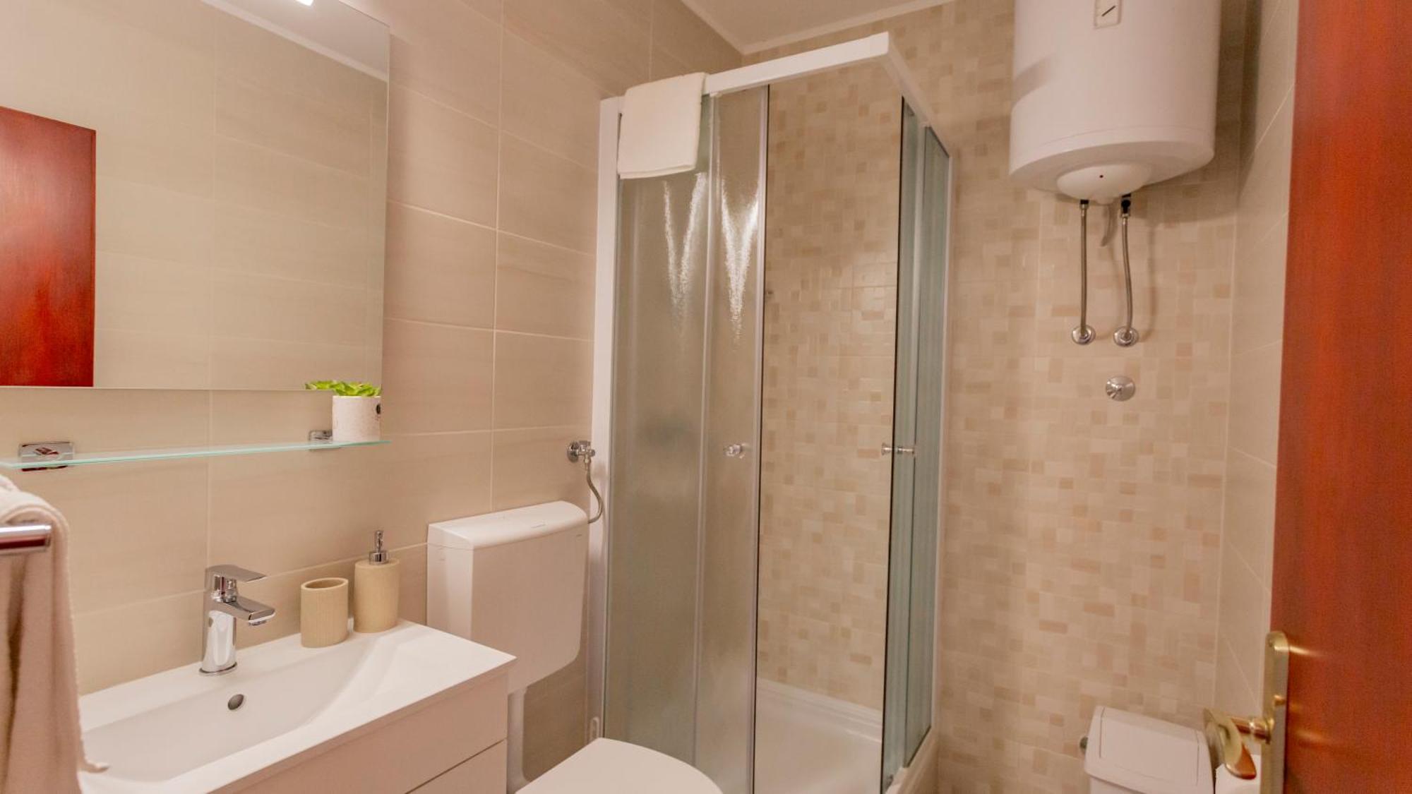 Baska Voda Apartments - Steps From The Beach, Free Parking, Central Location Eksteriør bilde