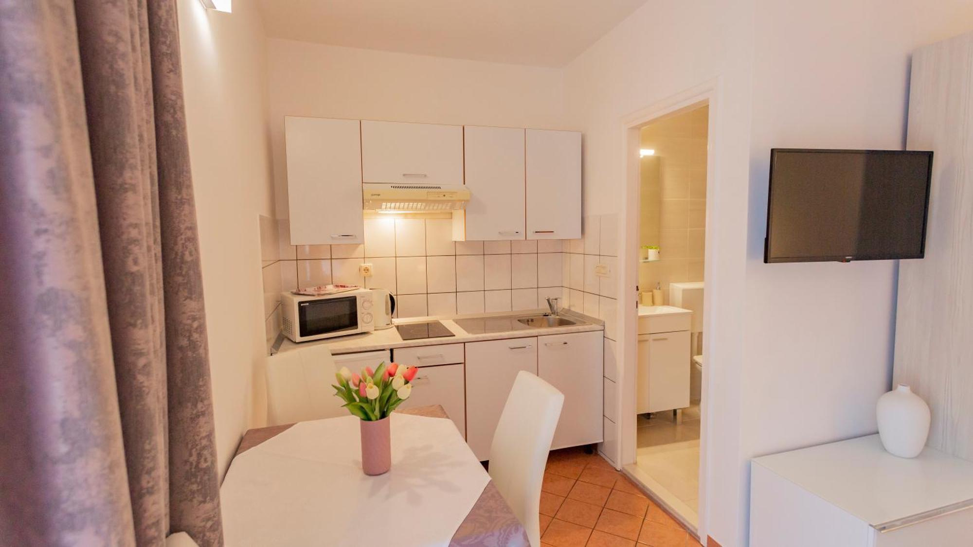 Baska Voda Apartments - Steps From The Beach, Free Parking, Central Location Eksteriør bilde