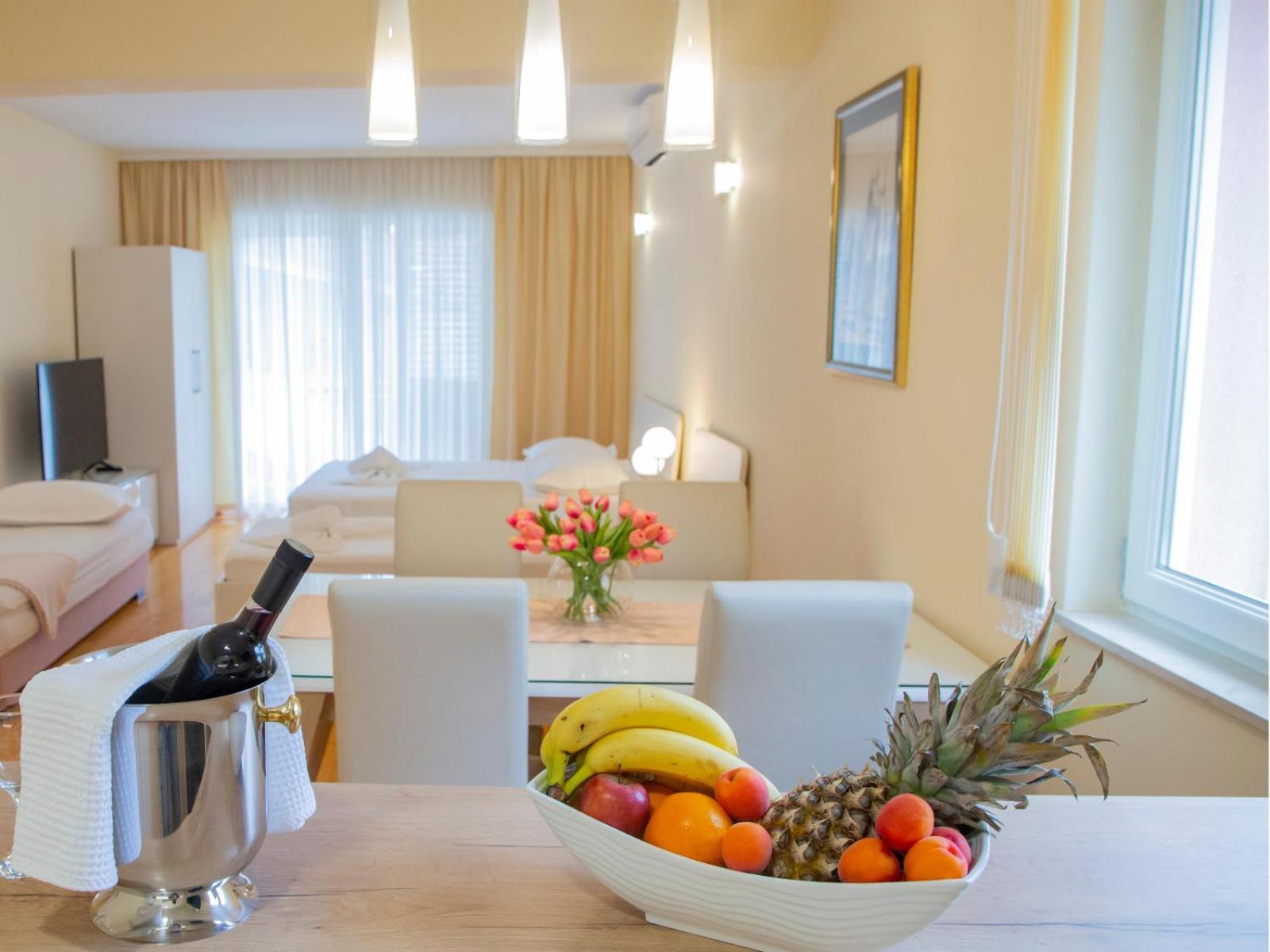 Baska Voda Apartments - Steps From The Beach, Free Parking, Central Location Eksteriør bilde